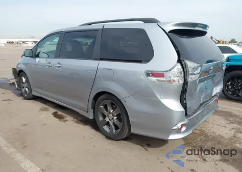 2015 Toyota Sienna Se 8 Passenger z USA, uszkodzony, nr VIN 5TDXK3DC2FS585328